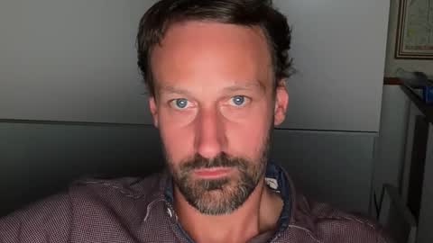 Snapshot of maenu_69 chatting on October 2025 07:45:02 PM maenu_69 online show from October 2025 07:45:02 PM