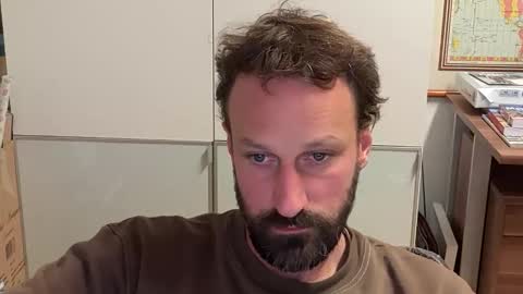 Snapshot of maenu_69 chatting on October 2025 10:33:01 PM maenu_69 online show from October 2025 10:33:01 PM