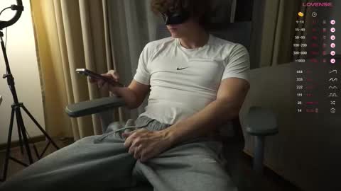 Mike XMaestro 3369 online show from November 2025 09:02:02 PM