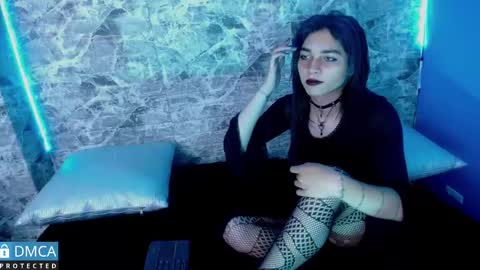 Snapshot of maevekuro chatting on February 2025 10:31:02 PM maevekuro online show from February 2025 10:31:02 PM