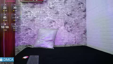 Snapshot of maevekuro chatting on September 2025 03:08:01 AM maevekuro online show from September 2025 03:08:01 AM