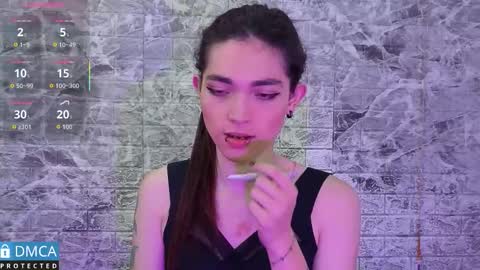 Snapshot of maevekuro chatting on October 2025 03:25:03 AM maevekuro online show from October 2025 03:25:03 AM