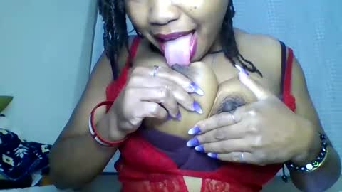 Snapshot of magdalinemus chatting on November 2025 04:14:02 PM magdalinemus online show from November 2025 04:14:02 PM