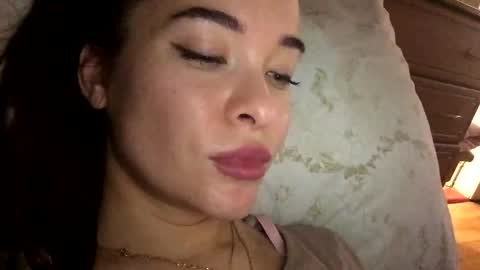 magggg658318 online show from December 2024 11:04:01 AM