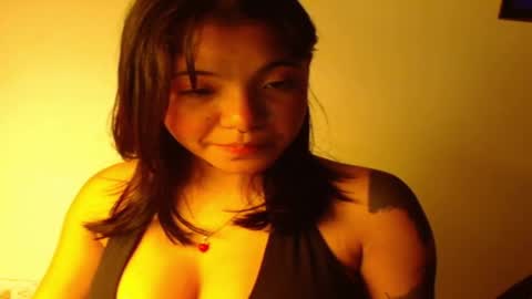 Snapshot of maggie_love77 chatting on October 2025 06:04:01 AM maggie online show from October 2025 06:04:01 AM