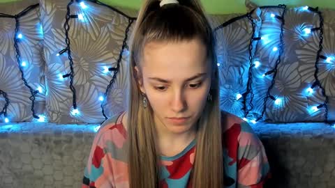 Snapshot of maggiecake chatting on January 2025 05:09:01 AM Maggie online show from January 2025 05:09:01 AM