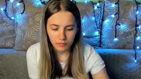 Snapshot of maggiecake chatting on October 2025 02:22:02 AM Maggie online show from October 2025 02:22:02 AM