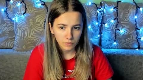 Snapshot of maggiecake chatting on October 2025 01:30:01 AM Maggie online show from October 2025 01:30:01 AM