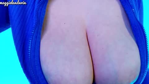 Snapshot of maggielandrin chatting on October 2025 05:02:02 PM Maggie online show from October 2025 05:02:02 PM