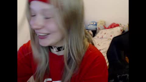 Magdalene Swaggy online show from December 2024 06:52:02 PM