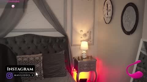   online show from September 2025 09:29:02 PM