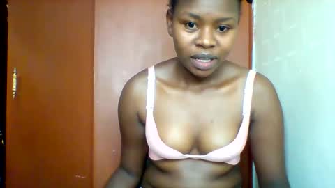 Snapshot of magic_bliss chatting on October 2025 01:57:01 AM Bliss online show from October 2025 01:57:01 AM