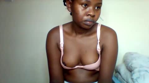 Snapshot of magic_bliss chatting on November 2025 05:34:01 PM Bliss online show from November 2025 05:34:01 PM