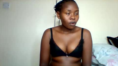 Snapshot of magic_bliss chatting on November 2025 02:16:01 PM Bliss online show from November 2025 02:16:01 PM