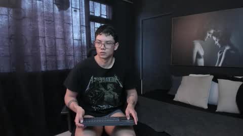 Damian Rivers online show from October 2025 08:28:01 PM