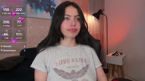 Fer online show from December 2024 10:37:01 PM