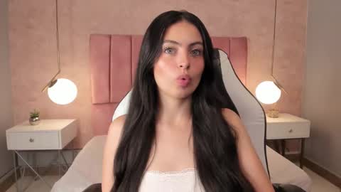 Fer online show from February 2025 09:44:02 PM
