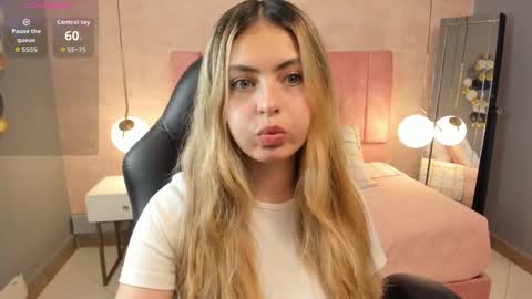 Fer online show from October 2025 10:08:02 PM