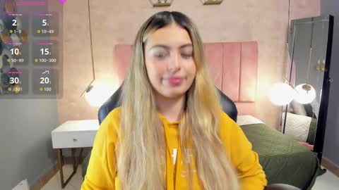 Fer online show from October 2025 08:32:02 PM