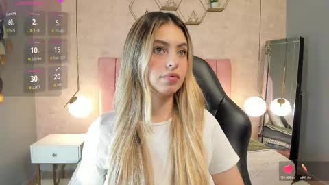 Fer online show from October 2025 09:03:01 PM