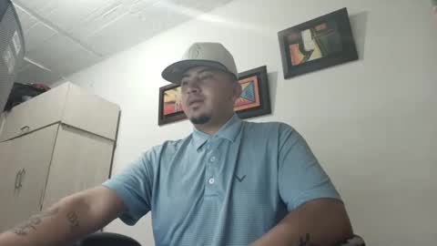 magic_milk23 online show from October 2025 11:14:01 PM