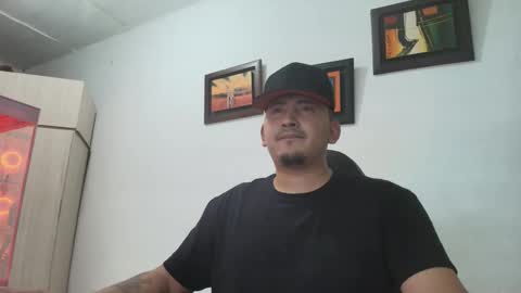 magic_milk23 online show from October 2025 05:48:02 AM