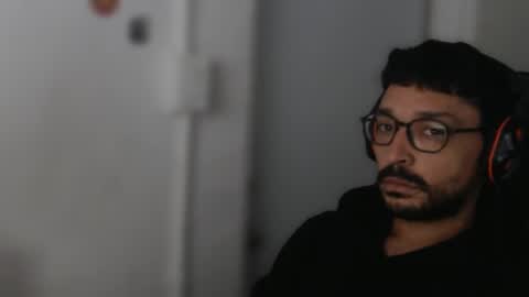 Snapshot of magicjawn chatting on September 2025 04:50:02 PM magicjawn online show from September 2025 04:50:02 PM