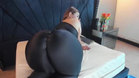 Snapshot of mahiasmith13 chatting on October 2025 01:20:01 PM MAHIA online show from October 2025 01:20:01 PM