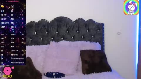 Snapshot of maiaa_evans chatting on January 2025 10:52:02 PM t online show from January 2025 10:52:02 PM