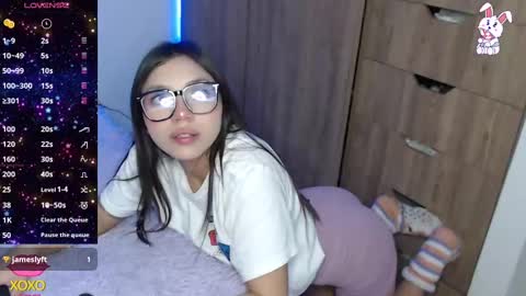 Snapshot of maiaa_evans chatting on March 2025 02:03:01 AM t online show from March 2025 02:03:01 AM