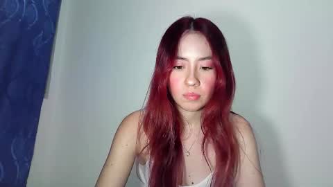 Snapshot of maiarosse_ chatting on October 2025 01:55:02 AM MaiaRosse online show from October 2025 01:55:02 AM