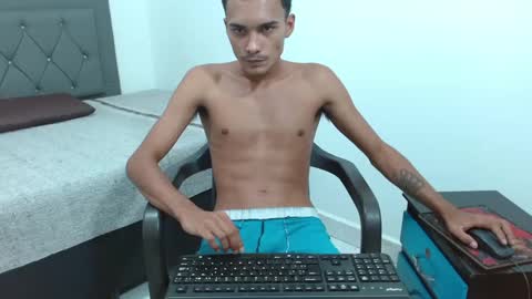 maicolhh online show from September 2025 10:11:01 PM