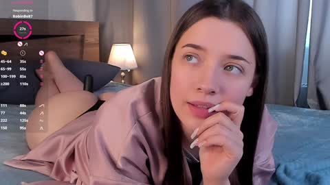 Lucy online show from December 2024 04:51:02 AM