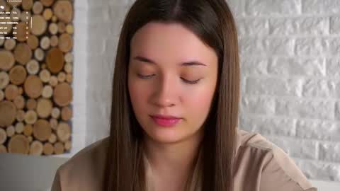 Snapshot of maidabuoy chatting on November 2025 02:13:01 AM Lucy online show from November 2025 02:13:01 AM