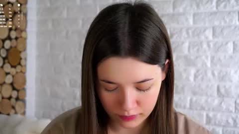 Snapshot of maidabuoy chatting on November 2025 02:00:01 AM Lucy online show from November 2025 02:00:01 AM