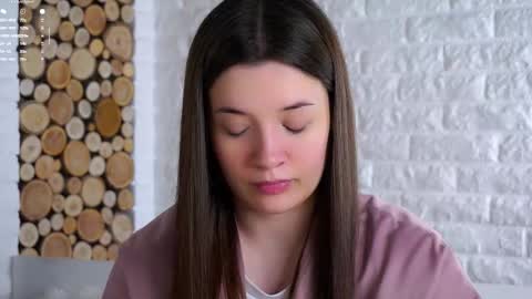 Snapshot of maidabuoy chatting on November 2025 02:22:01 AM Lucy online show from November 2025 02:22:01 AM