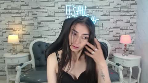 Maily online show from October 2025 03:14:02 AM