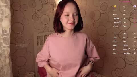 Snapshot of maisiemiller chatting on October 2025 01:01:02 PM Maisie online show from October 2025 01:01:02 PM