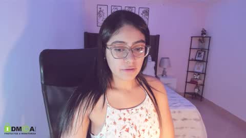 Snapshot of maite_kanes chatting on October 2025 10:00:02 PM Maite online show from October 2025 10:00:02 PM