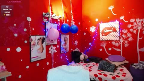 Maite online show from October 2025 11:19:01 AM