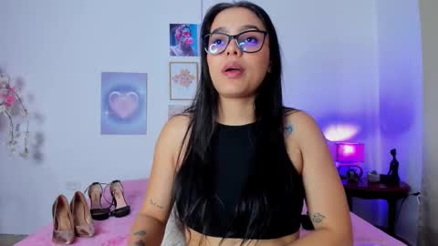 mai  online show from October 2025 02:02:02 PM