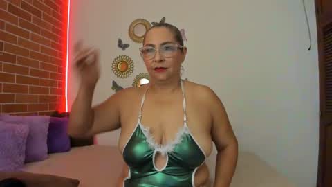 maja_hills online show from December 2024 03:22:02 PM