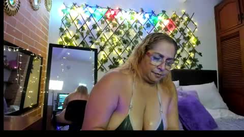 Snapshot of maja_hills chatting on October 2025 10:07:01 PM maja_hills online show from October 2025 10:07:01 PM