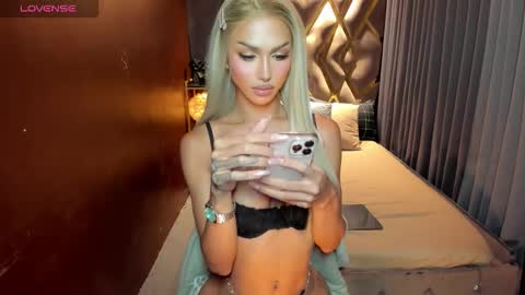 Patty Grey online show from October 2025 07:20:01 AM