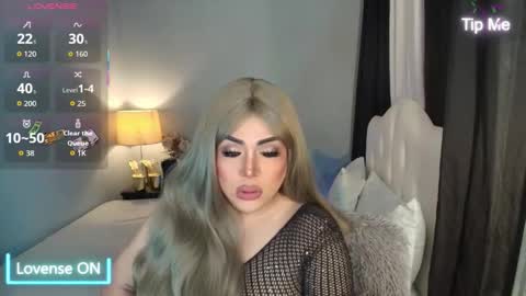 Snapshot of majestydannaxx chatting on December 2025 02:54:02 AM majestydannaxx online show from December 2025 02:54:02 AM