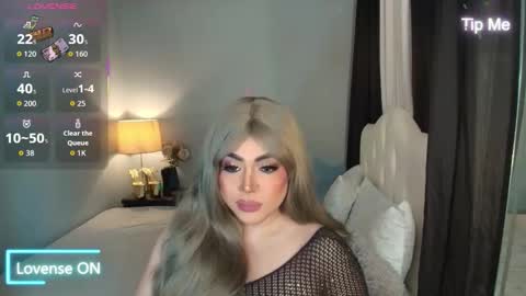 Snapshot of majestydannaxx chatting on December 2025 04:10:01 AM majestydannaxx online show from December 2025 04:10:01 AM