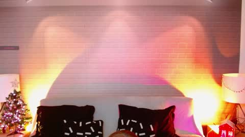 Makarena  online show from December 2024 12:35:02 AM