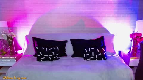 Makarena  online show from January 2025 04:04:01 AM