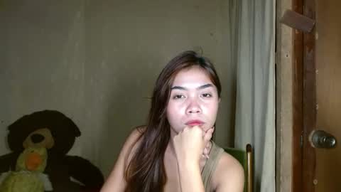 Snapshot of makeme_wettt chatting on February 2025 06:14:02 AM makeme_wettt online show from February 2025 06:14:02 AM