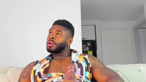 Makonnen online show from October 2025 09:37:01 PM